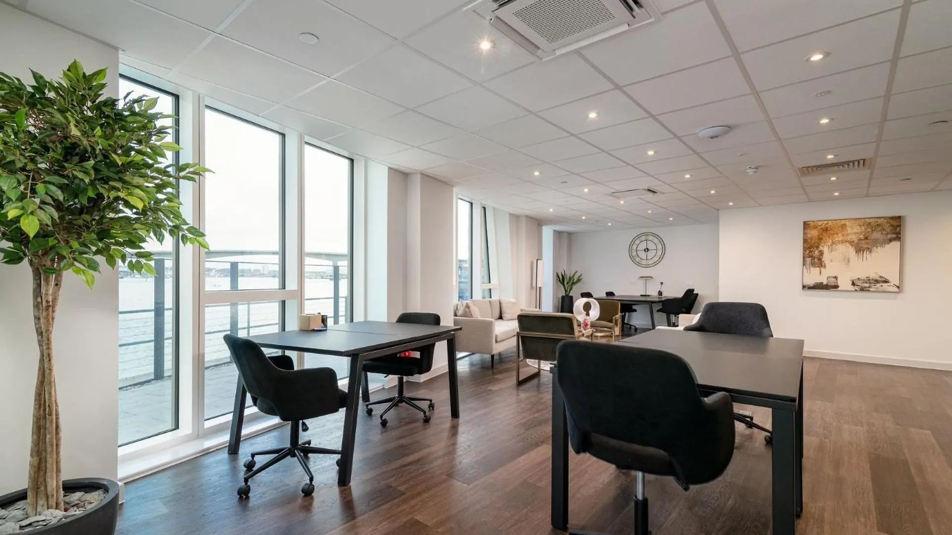 דירה סאות'המפטון The Itchen River Penthouse בריטניה