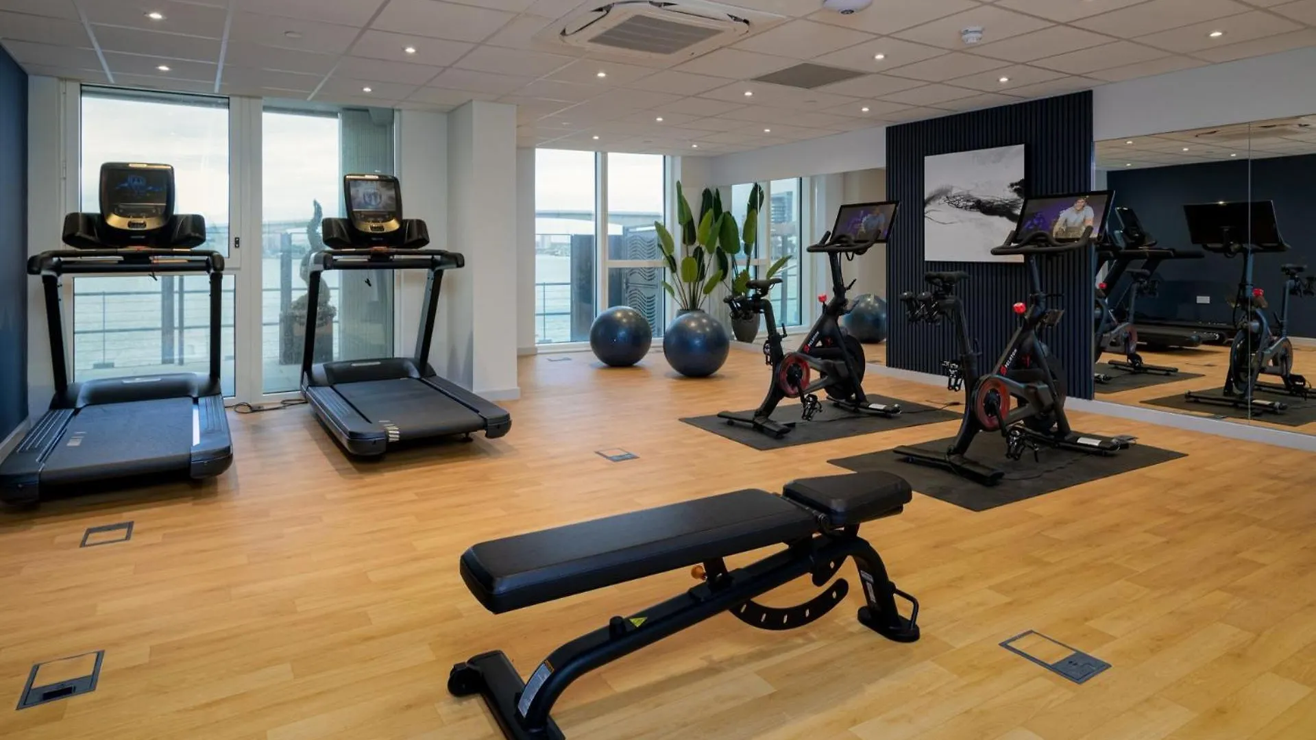 The Itchen River Penthouse Southampton 0*,  United Kingdom